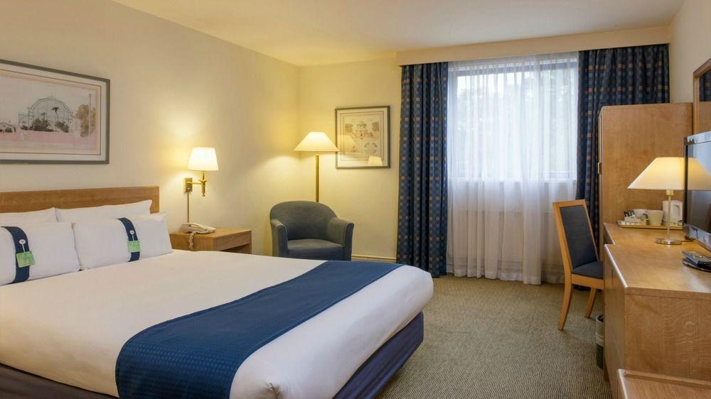 Holiday Inn Warrington By Ihg Exteriér fotografie