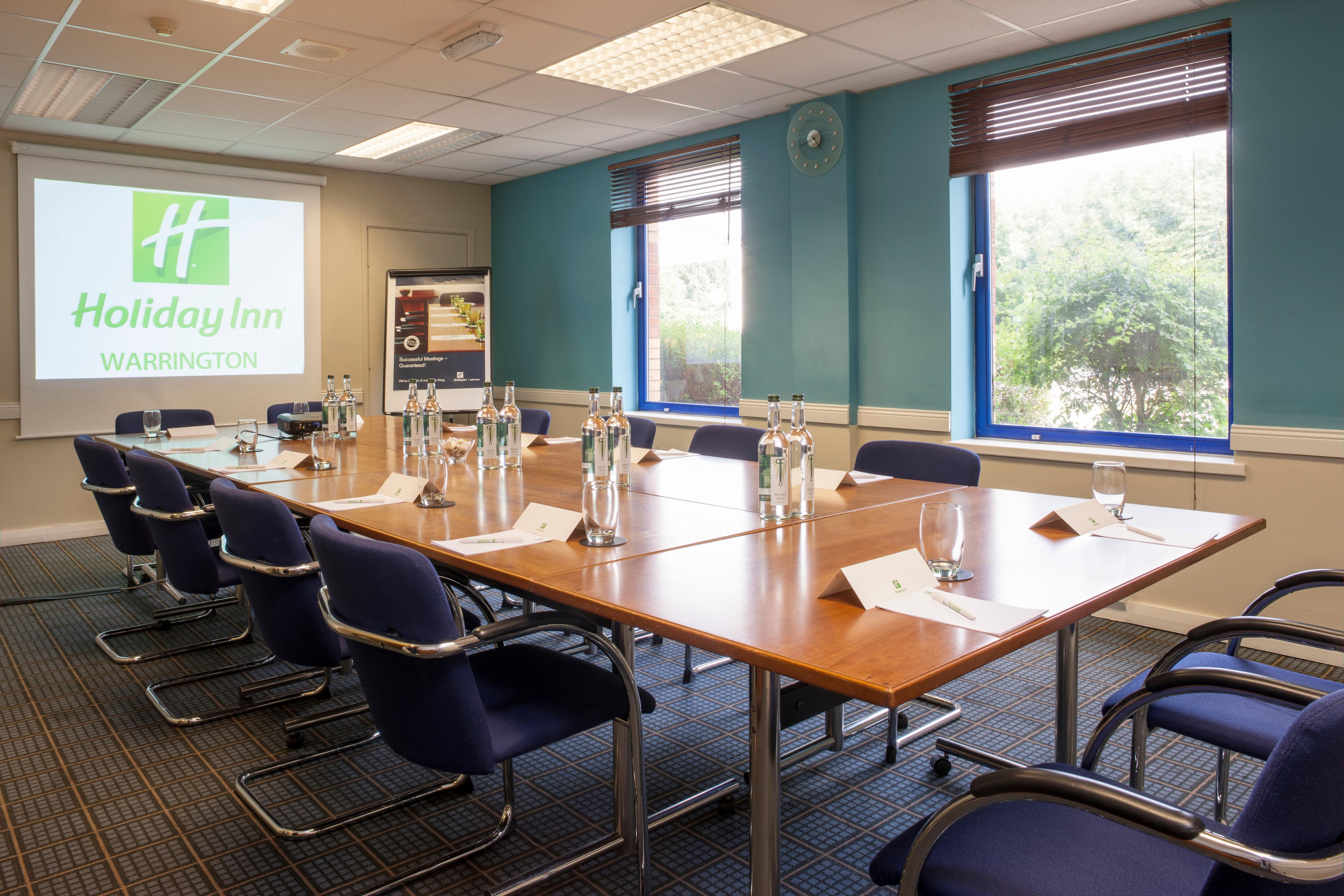 Holiday Inn Warrington By Ihg Exteriér fotografie